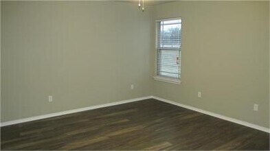 5002 SW Fieldstone Blvd in Bentonville, AR - Building Photo - Building Photo