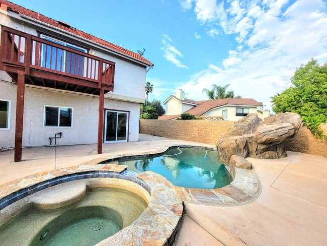 29777 Via Puesta Del Sol in Temecula, CA - Building Photo - Building Photo