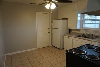 4008 32nd St in Lubbock, TX - Building Photo - Building Photo
