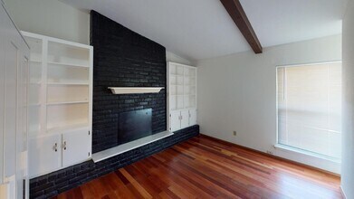 1705 Cushing Park Dr in Round Rock, TX - Foto de edificio - Building Photo