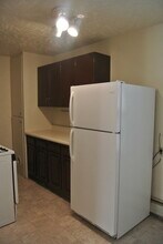 1002 43rd St SE-Unit -7 in Minot, ND - Foto de edificio - Building Photo