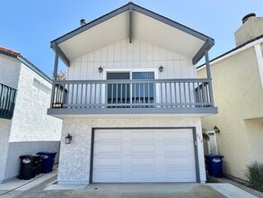 372 Highland Dr in Oxnard, CA - Building Photo - Building Photo