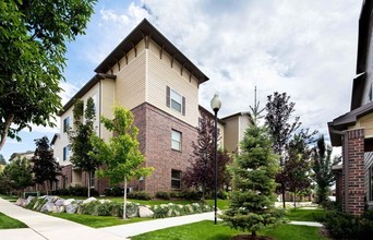 Liberty Bend in Sandy, UT - Foto de edificio - Building Photo