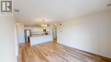 10101-10101 101 Ave in Grande Prairie, AB - Building Photo - Building Photo