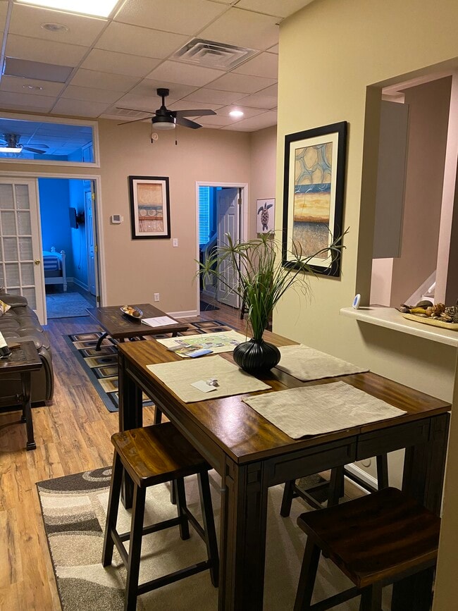 30 N Front St, Unit 30 North Front St APT-2