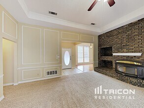 528 Renee Ln in Desoto, TX - Building Photo - Building Photo