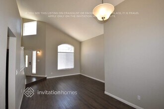 6440 Silver Dawn Ln in Las Vegas, NV - Building Photo - Building Photo