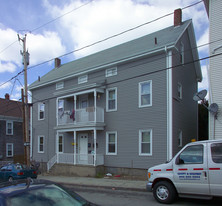 160 Hall St Apartments