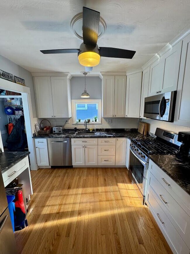 52 Walnut St, Unit 52 Walnut Street