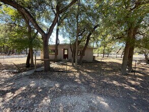 511 Harmons Way in San Marcos, TX - Building Photo - Building Photo