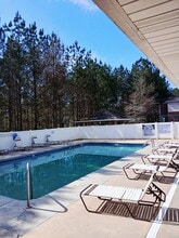 Skyline Trace Apartments in Monroe, GA - Foto de edificio - Building Photo