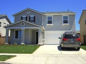 2554 Pine Brook Dr in Stockton, CA - Building Photo