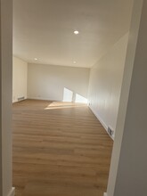 249 Dunlop Ave, Unit Upper in Tonawanda, NY - Building Photo - Building Photo