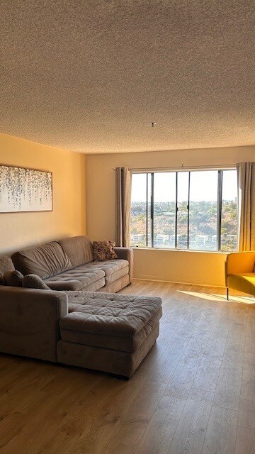 property at 5980 Dandridge Ln