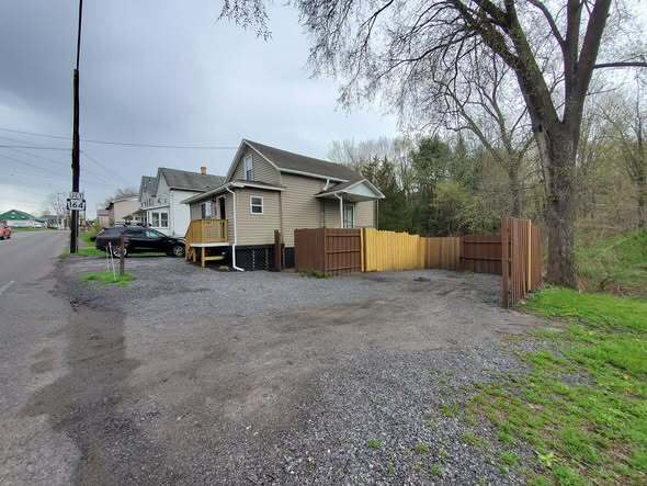 624 Dulancey Dr in Portage, PA - Foto de edificio - Building Photo