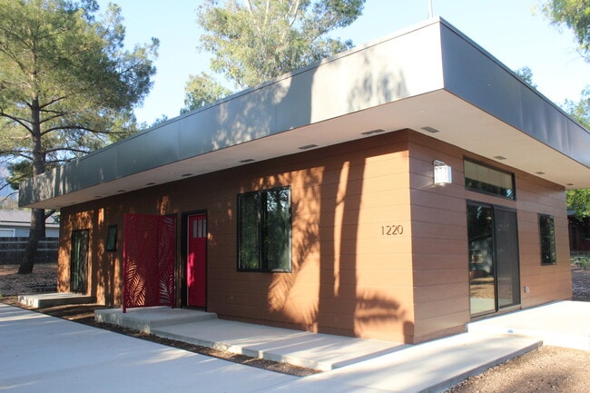 property at 1220 Rancho Dr
