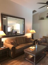 2452 Addington Cir in Rockledge, FL - Foto de edificio - Building Photo