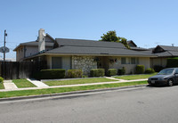 7601 Volga Dr in Huntington Beach, CA - Building Photo - Building Photo