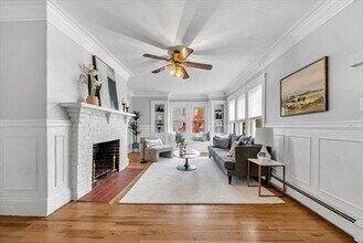 628 Boylston St in Newton, MA - Foto de edificio - Building Photo