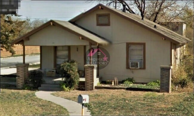 property at 501-501 1/2 Ash St