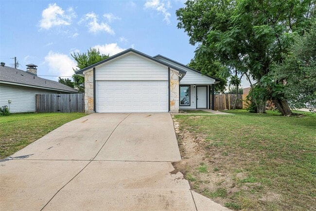 613 Broken Bow Dr in Round Rock, TX - Building Photo - Building Photo