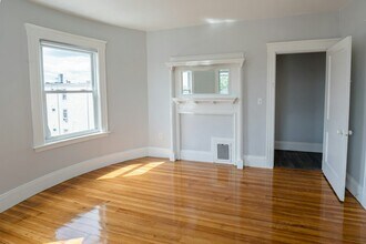 15 Faulkner St in Boston, MA - Building Photo - Building Photo