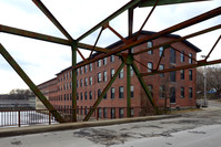 Glenark Landing Apartments in Woonsocket, RI - Foto de edificio - Building Photo