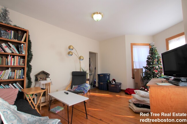 16 Rossmore Rd, Unit 3 in Boston, MA - Building Photo - Building Photo