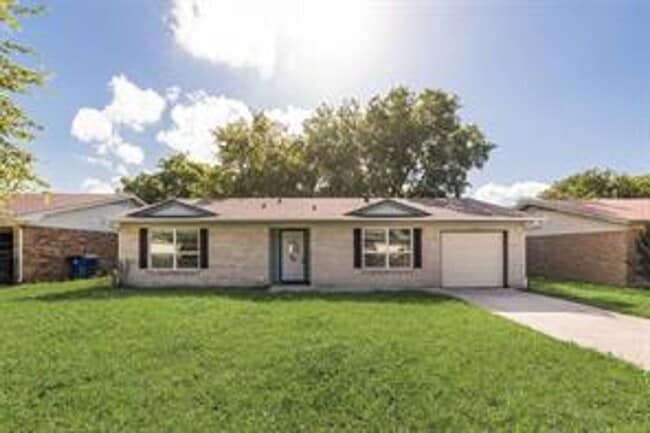 6518 Woodchuck Dr