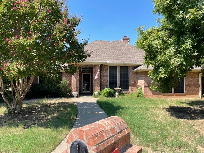 3014 S Manor Ct
