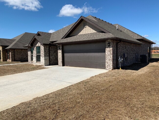 740 Arkansas Black in Bentonville, AR - Building Photo - Building Photo