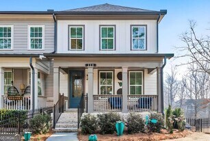 320 Oak Arms Wy in Woodstock, GA - Building Photo