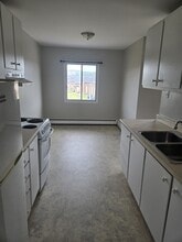 7 Reading Crescent in Saint John, NB - Building Photo - Building Photo