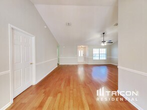 1133 Linwood Loop in Jacksonville, FL - Building Photo - Building Photo