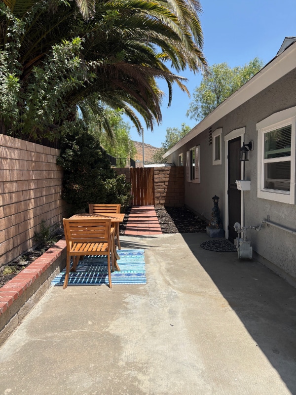 property at 28409 Victoria Rd