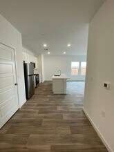 6203 E Giavanna Ave in Fresno, CA - Building Photo - Building Photo