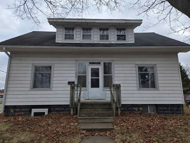 property at 1602 8th St E