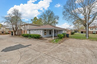 305 Orleans St in Bossier City, LA - Building Photo - Building Photo