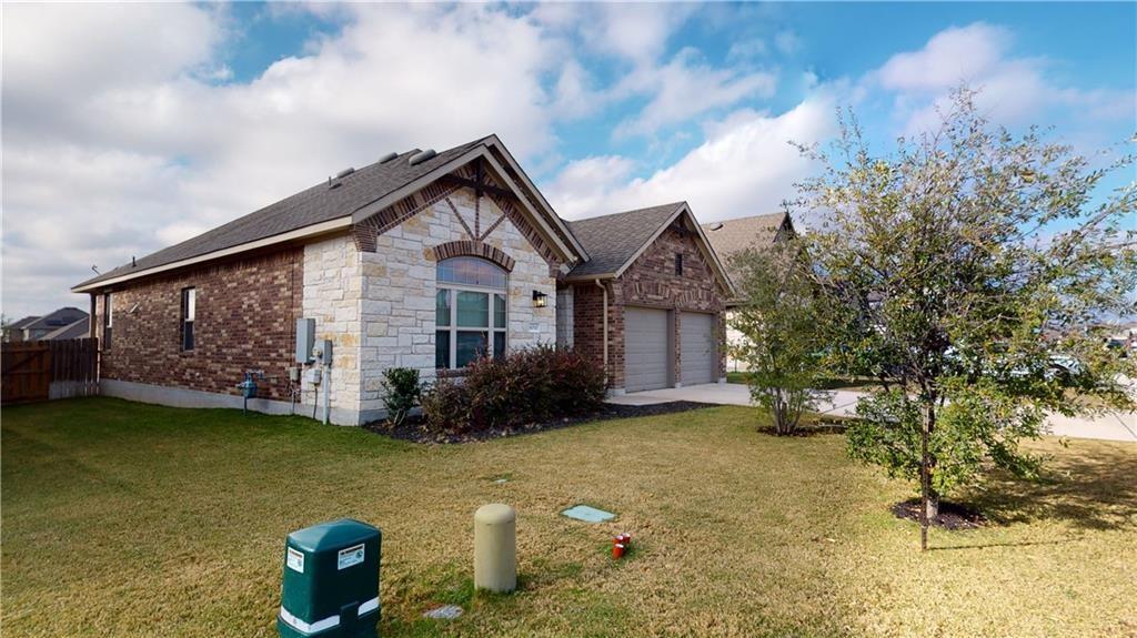 8050 Mozart St in Round Rock, TX - Building Photo