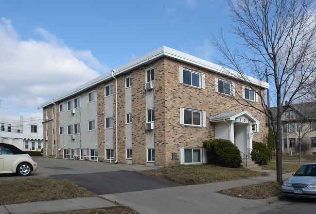 2800 Colfax in Minneapolis, MN - Building Photo - Building Photo