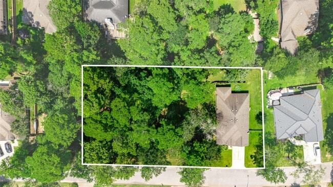 9023 S Comanche Cir in Willis, TX - Building Photo - Building Photo