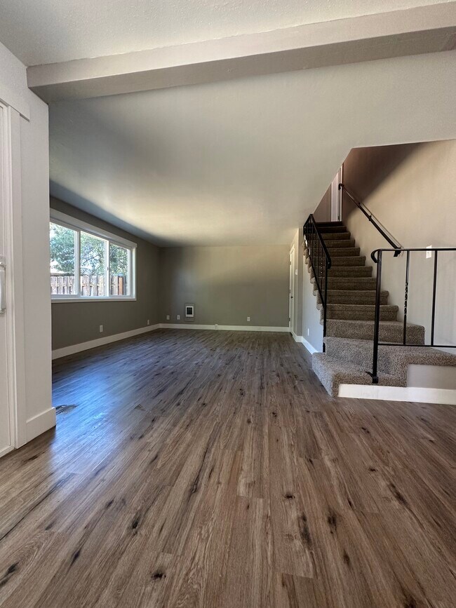 605 Andrew St in Newberg, OR - Building Photo - Building Photo