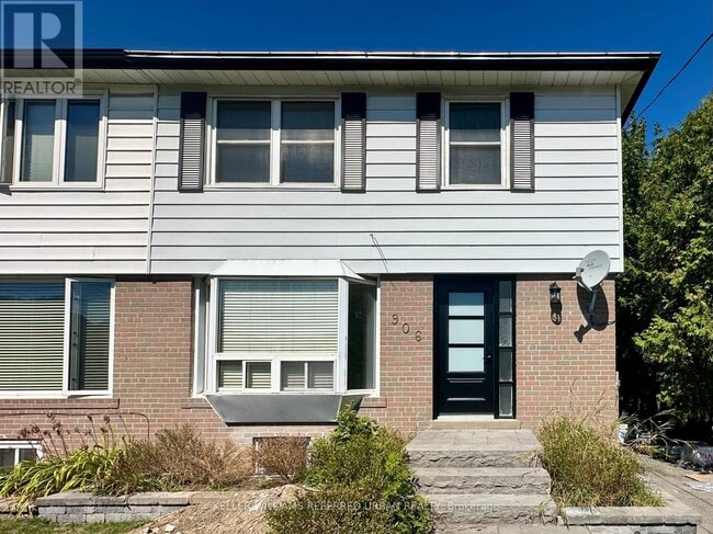 property at 906 Marinet Crescent
