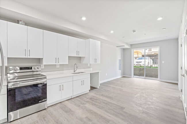 22 Kennedy St NW