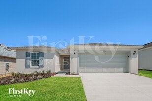 623 Lindbergh Wy in Davenport, FL - Building Photo
