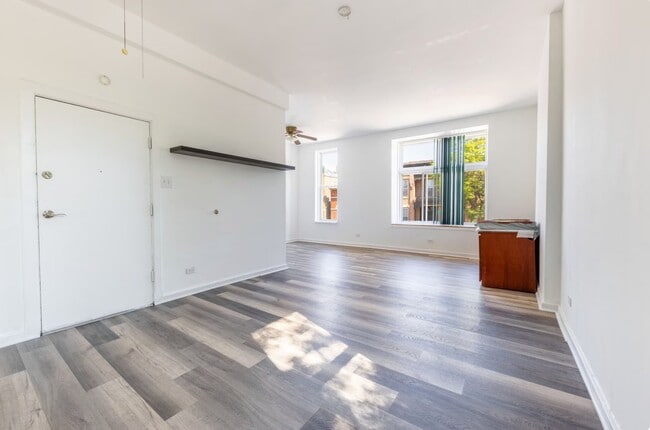 901 W 19th St, Unit 3 in Chicago, IL - Foto de edificio - Building Photo