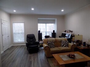 36225 Dominion Cir in Sterling Heights, MI - Building Photo - Building Photo