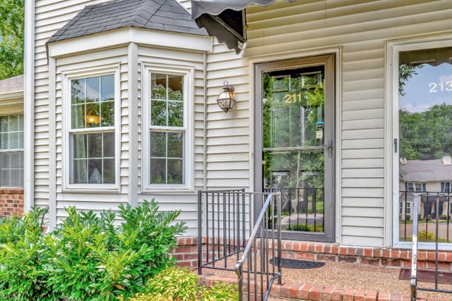 211 Brattlesboro Pl in Nashville, TN - Building Photo - Building Photo