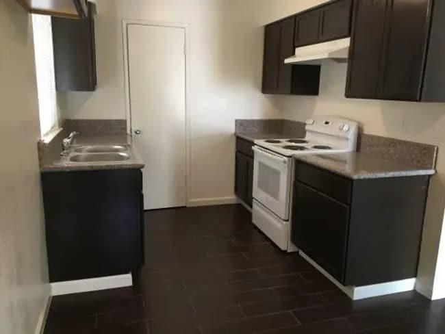 3052 W Pontiac Way in Fresno, CA - Building Photo - Building Photo