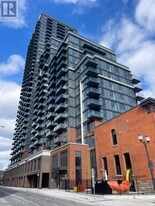 75 James St S in Hamilton, ON - Building Photo